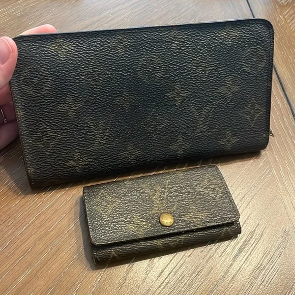LOUIS VUITTON - set of 2 wallets - zip monogram long wallet and key holder - Picture 1 of 8